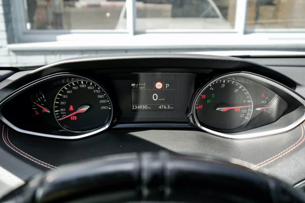 
								Peugeot 308 SW 1.5 BlueHDi Blue Lease GT-Line|lane-Assist|Massage|Led|Camera|Navi vol									