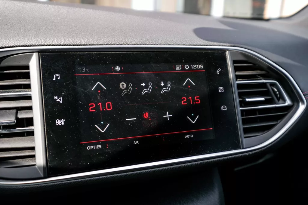 
								Peugeot 308 SW 1.5 BlueHDi Blue Lease GT-Line|lane-Assist|Massage|Led|Camera|Navi vol									