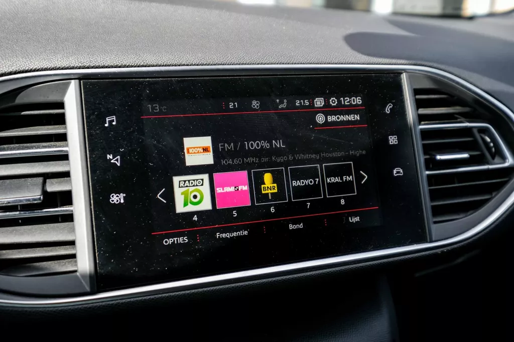 
								Peugeot 308 SW 1.5 BlueHDi Blue Lease GT-Line|lane-Assist|Massage|Led|Camera|Navi vol									