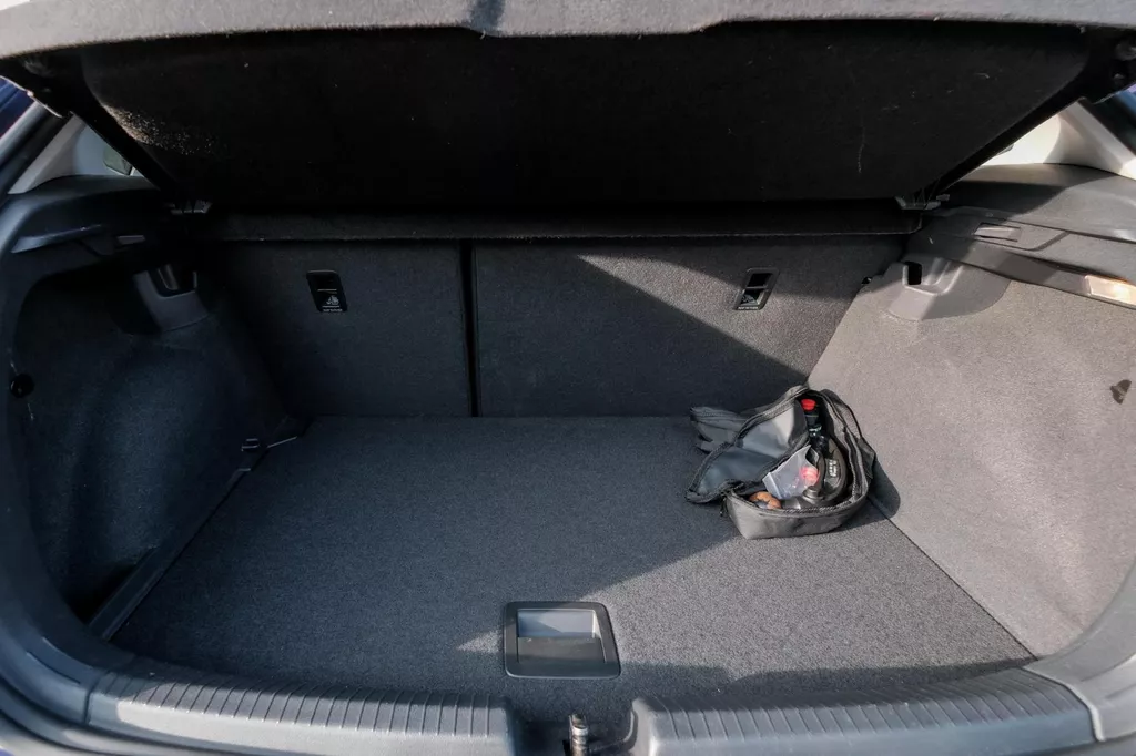 
								Volkswagen Polo 1.0 TSI Style IQ-Light |Virtual Cockpit|Camera|Carplay|Acc|Keyless|Parking Assistent| vol									