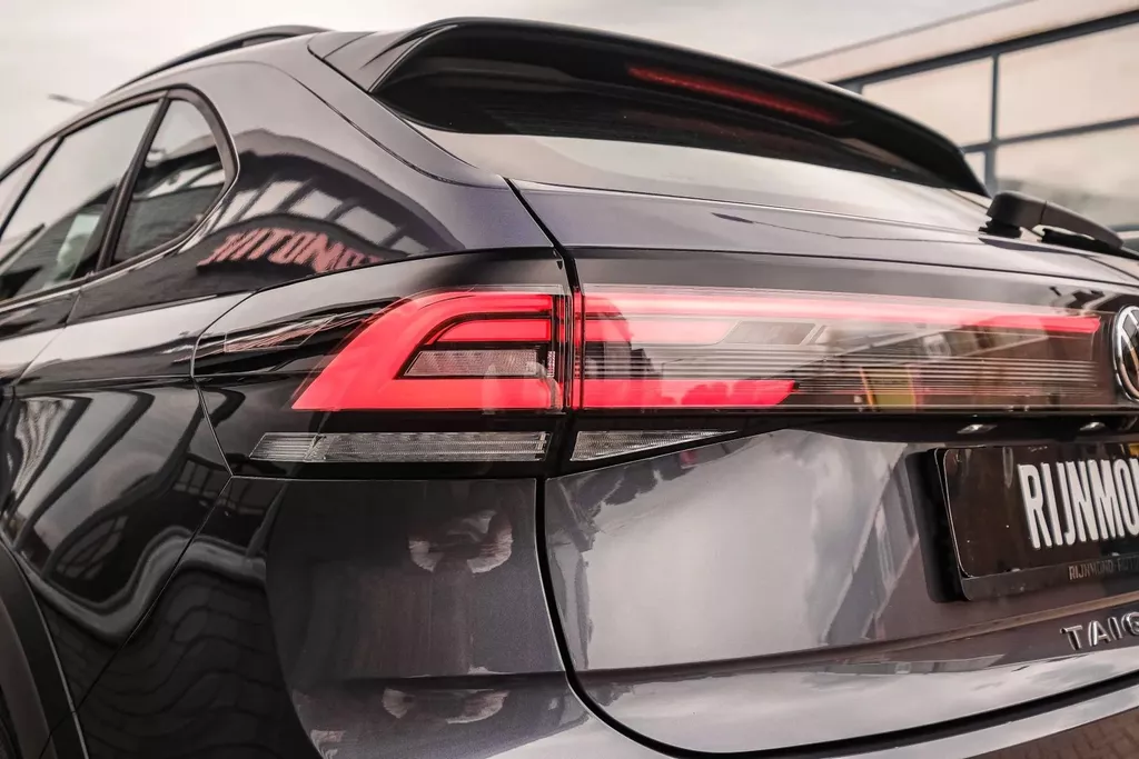 
Volkswagen Taigo 1.5 TSI R-Line |Matrix| Dsg|Fabrieksgarantie |Carplay| vol									