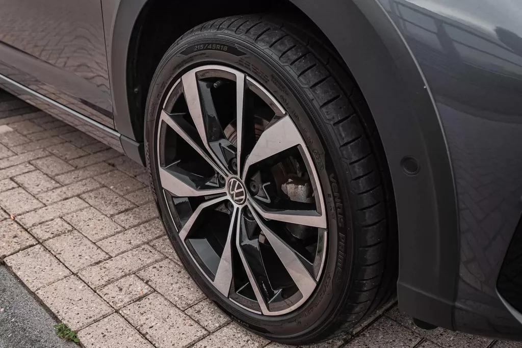 
Volkswagen Taigo 1.5 TSI R-Line |Matrix| Dsg|Fabrieksgarantie |Carplay| vol									