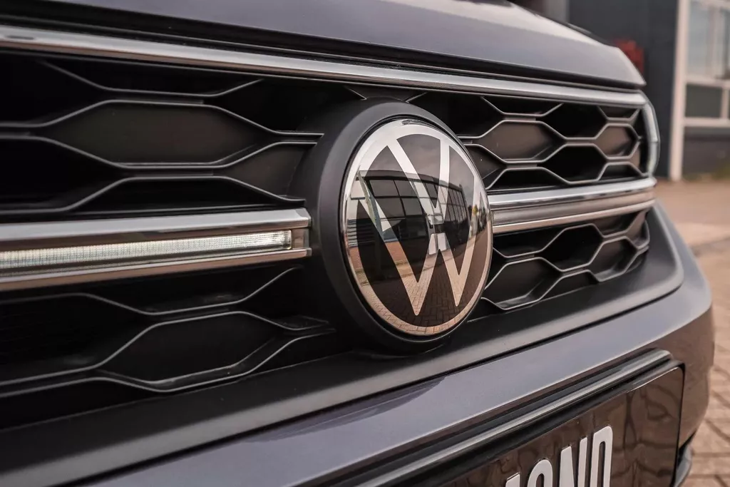 
Volkswagen Taigo 1.5 TSI R-Line |Matrix| Dsg|Fabrieksgarantie |Carplay| vol									