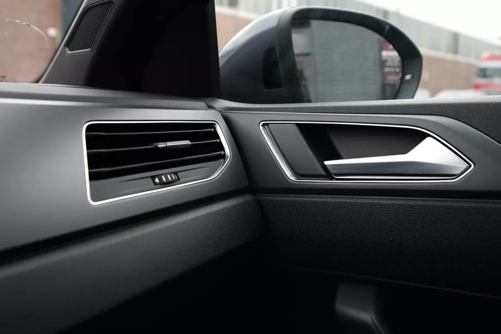 
Volkswagen Taigo 1.5 TSI R-Line |Matrix| Dsg|Fabrieksgarantie |Carplay| vol									