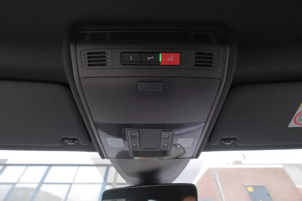 
Volkswagen Taigo 1.5 TSI R-Line |Matrix| Dsg|Fabrieksgarantie |Carplay| vol									