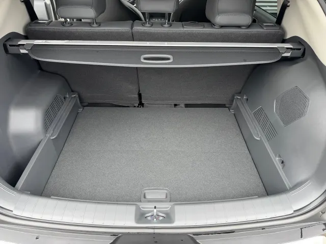 
Kia EV3 81,4 kWh 204pk Plus Advanced | Schuif/Kanteldak | Stoel/Stuurwielverwarming | Harman/Kardon | Elektrische Stoel | vol									