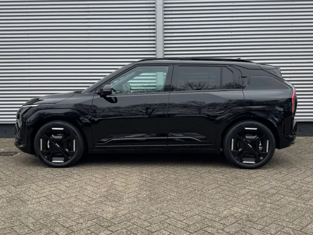
Kia EV3 81,4 kWh 204pk GT-Line | Schuif/Kanteldak | Stoel/Stuurwielverwarming | Harman/Kardon | Elektrische Stoel | vol									