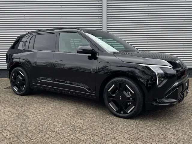 
Kia EV3 81,4 kWh 204pk GT-Line | Schuif/Kanteldak | Stoel/Stuurwielverwarming | Harman/Kardon | Elektrische Stoel | vol									