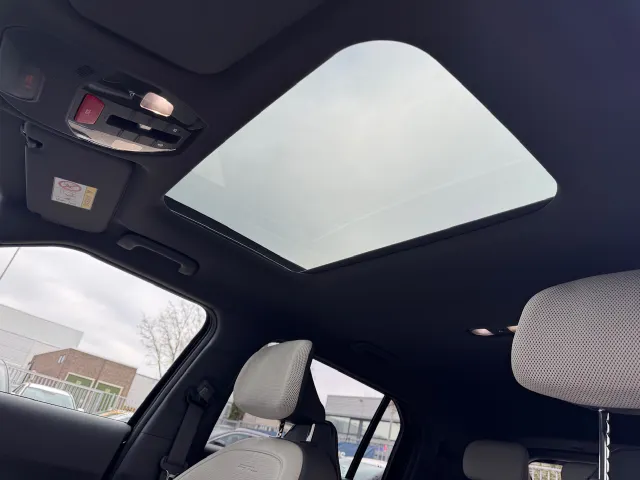 
Kia EV3 81,4 kWh 204pk GT-Line | Schuif/Kanteldak | Stoel/Stuurwielverwarming | Harman/Kardon | Elektrische Stoel | vol									