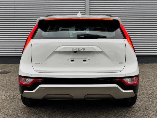 
Kia Niro 1.6 GDi Hybrid 129pk DCT6 DynamicLine | Navigatie | Climate Control | Sensoren | vol									