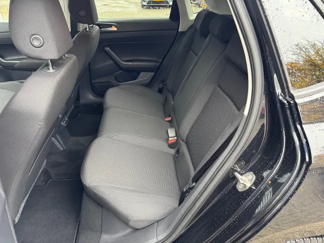 
Volkswagen Polo 1.0 TSI 95pk R-Line Edition | Trekhaak | Airco | Lichtmetalen velgen | vol									