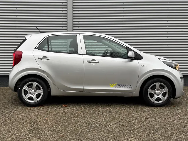 
Kia Picanto 1.0 DPi 67pk 4-zits ComfortLine | Bluetooth | Airco | Cruise Control | vol									