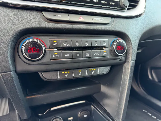 
Kia XCeed 1.4 T-GDi 140pk DCT7 DynamicPlusLine | Stoel/Stuurwielverwarming | Navigatie | Climat Control | vol									