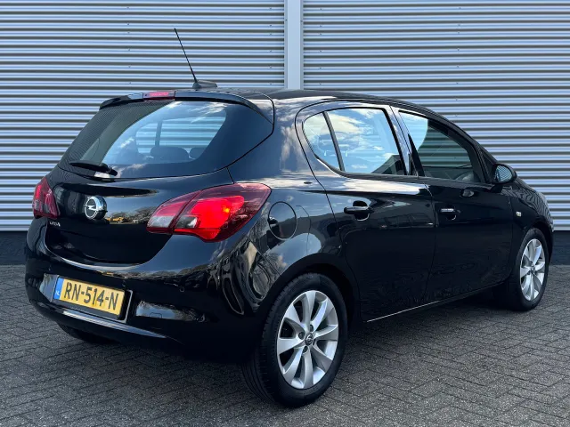 
Opel Corsa 1.4 S&S 90pk 5d Favourite | Navigatie | Airco | Sensoren | vol									