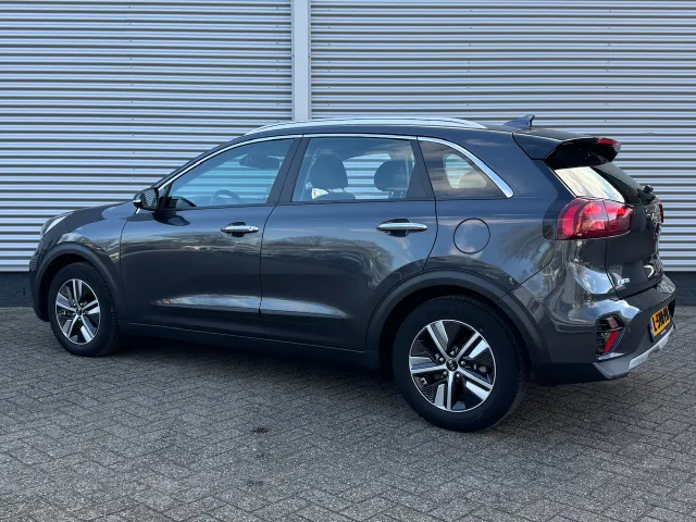 
Kia Niro 1.6 GDi Hybrid 141pk DCT6 DynamicLine | Navigatie | Climate Control | Camera | vol									
