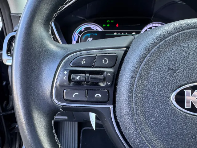 
Kia Niro 1.6 GDi Hybrid 141pk DCT6 DynamicLine | Navigatie | Climate Control | Camera | vol									