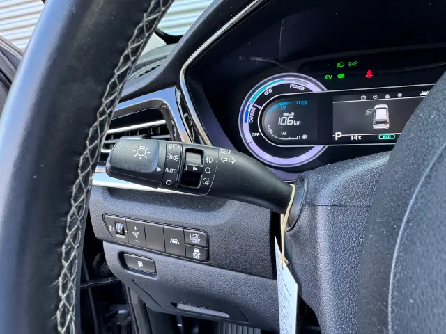 
Kia Niro 1.6 GDi Hybrid 141pk DCT6 DynamicLine | Navigatie | Climate Control | Camera | vol									