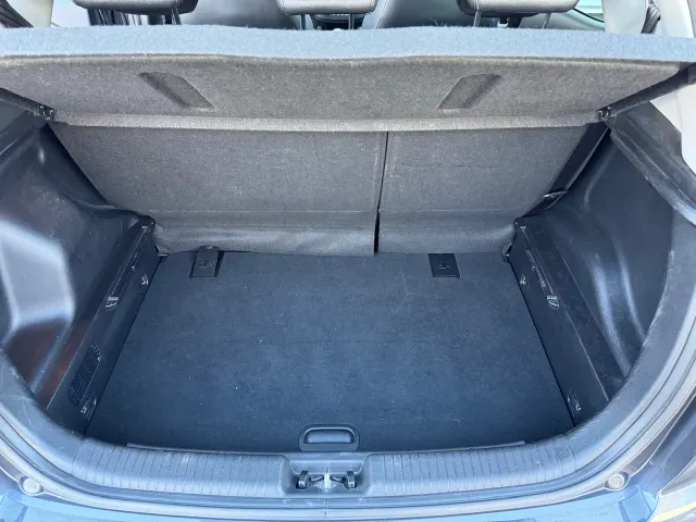 
Kia Venga 1.4 CVVT 90pk DynamicPlusLine | Navigatie | Climate Control | Camera | vol									