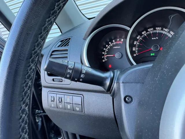 
Kia Venga 1.4 CVVT 90pk DynamicPlusLine | Navigatie | Climate Control | Camera | vol									
