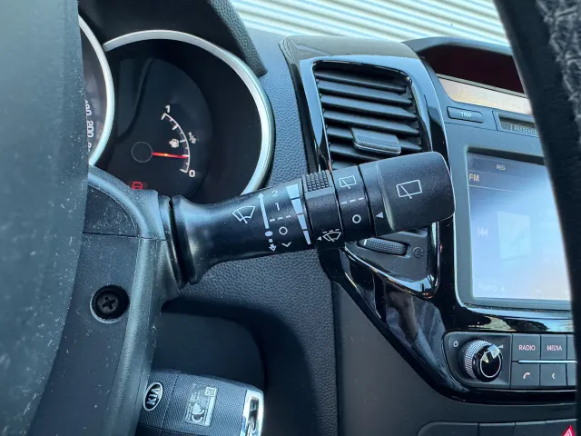 
Kia Venga 1.4 CVVT 90pk DynamicPlusLine | Navigatie | Climate Control | Camera | vol									
