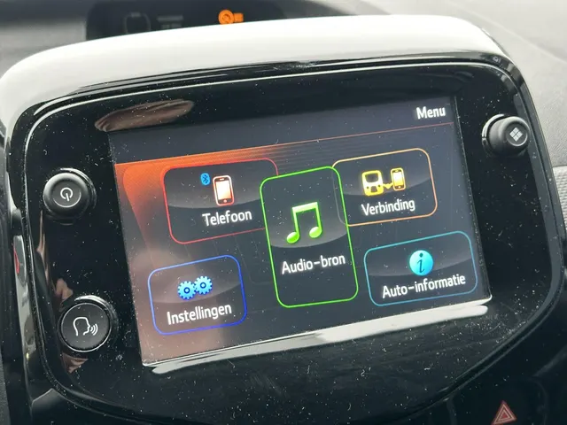 
Citroën C1 1.0 VTi 68PK 5D Shine | Climate Control | Parkeer Camera | Speed Limiter | Apple Carplay vol									