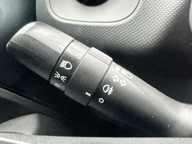 
Citroën C1 1.0 VTi 68PK 5D Shine | Climate Control | Parkeer Camera | Speed Limiter | Apple Carplay vol									