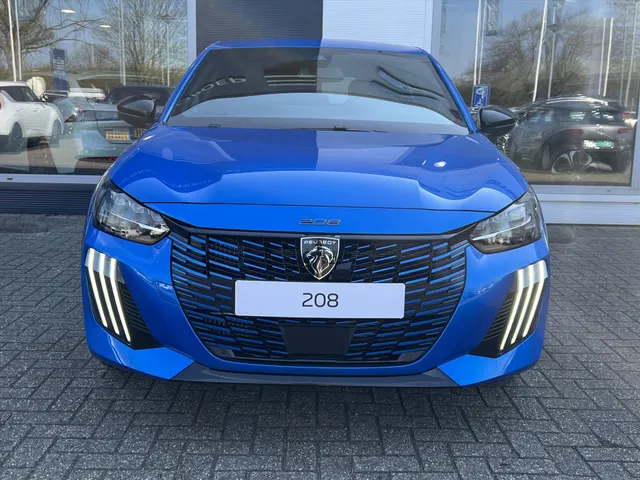 
Peugeot 208 1.2 Hybrid 100 e-DCS6 GT | Navigatie | Camera | Cruise Control | Parkeersensoren | vol									