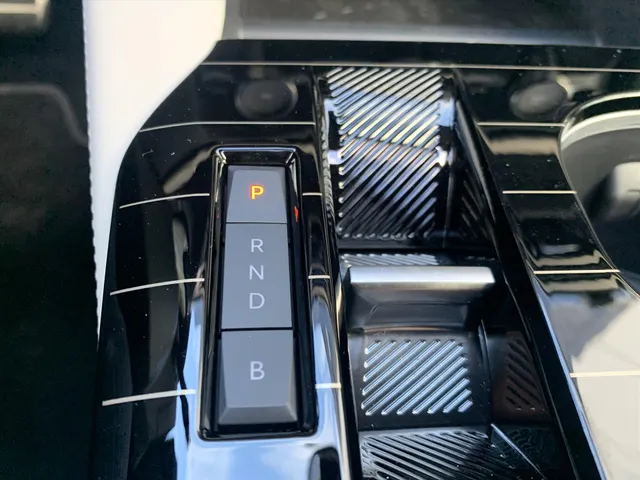 
Citroën C5 X 1.6 Plug-In Hybrid 225pk e-EAT8 Hypnos | Navigatie | Cruise Control | Camera | Parkeersensoren | vol									