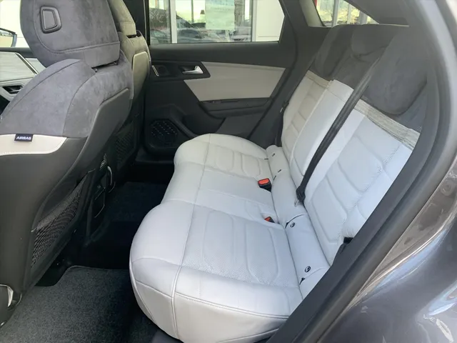 
Citroën C5 X 1.6 Plug-In Hybrid 225pk e-EAT8 Hypnos | Navigatie | Cruise Control | Camera | Parkeersensoren | vol									