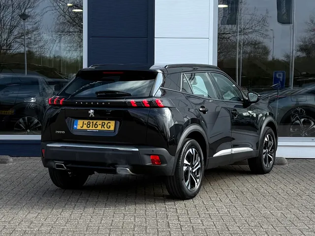 
Peugeot 2008 1.2 Puretech 130pk Allure | Apple CarPlay | Android Auto | Camera | Parkeersensoren | vol									