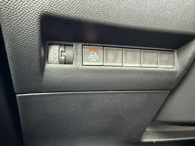 
Peugeot 2008 1.2 Puretech 130pk Allure | Apple CarPlay | Android Auto | Camera | Parkeersensoren | vol									