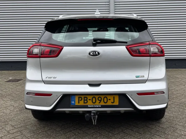 
Kia Niro 1.6 GDi Hybrid 141pk DCT6 DynamicLine | Trekhaak | Climate Controle | Navigatie | vol									