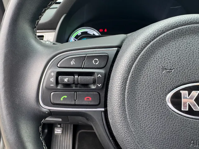 
Kia Niro 1.6 GDi Hybrid 141pk DCT6 DynamicLine | Trekhaak | Climate Controle | Navigatie | vol									