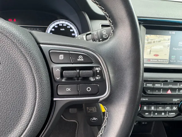 
Kia Niro 1.6 GDi Hybrid 141pk DCT6 DynamicLine | Trekhaak | Climate Controle | Navigatie | vol									