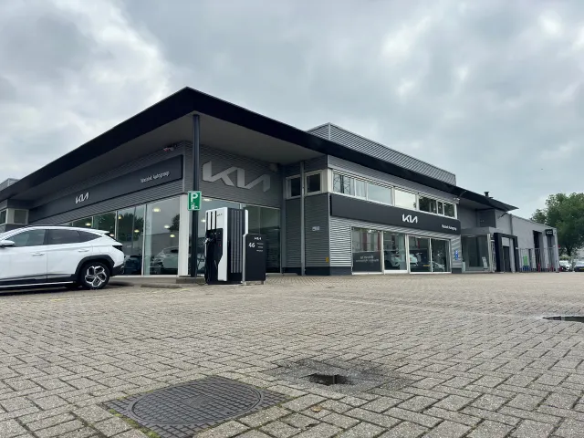 
Kia Niro 1.6 GDi Hybrid 141pk DCT6 DynamicLine | Trekhaak | Climate Controle | Navigatie | vol									