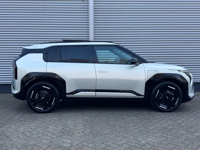 
Kia EV3 81,4 kWh 204pk GT-PlusLine | 360 Camera | Stoelkoeling | Stoel/Stuurwielverwarming | Schuif/Kanteldak | Harman/Kardon | Head Up Display | vol									