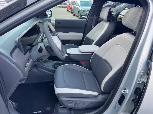 
Kia EV3 81,4 kWh 204pk GT-PlusLine | 360 Camera | Stoelkoeling | Stoel/Stuurwielverwarming | Schuif/Kanteldak | Harman/Kardon | Head Up Display | vol									