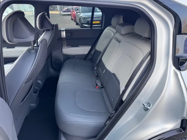 
Kia EV3 81,4 kWh 204pk GT-PlusLine | 360 Camera | Stoelkoeling | Stoel/Stuurwielverwarming | Schuif/Kanteldak | Harman/Kardon | Head Up Display | vol									