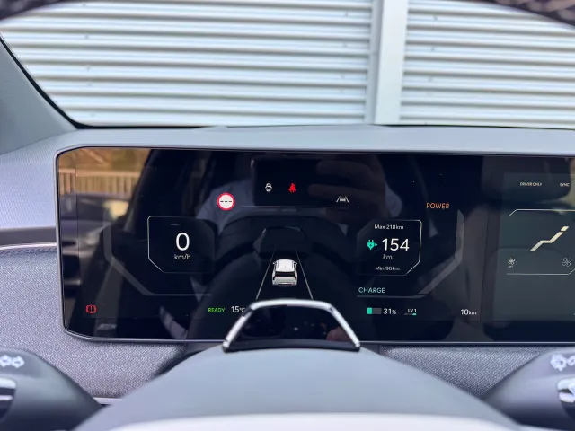 
Kia EV3 81,4 kWh 204pk GT-PlusLine | 360 Camera | Stoelkoeling | Stoel/Stuurwielverwarming | Schuif/Kanteldak | Harman/Kardon | Head Up Display | vol									