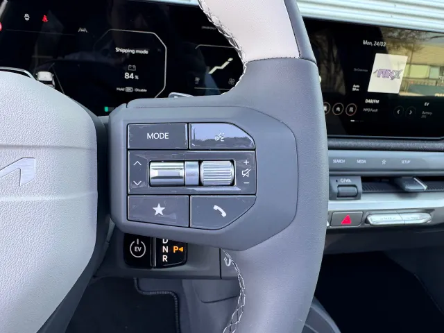 
Kia EV3 81,4 kWh 204pk GT-PlusLine | 360 Camera | Stoelkoeling | Stoel/Stuurwielverwarming | Schuif/Kanteldak | Harman/Kardon | Head Up Display | vol									