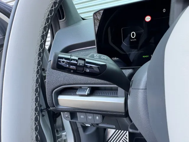 
Kia EV3 81,4 kWh 204pk GT-PlusLine | 360 Camera | Stoelkoeling | Stoel/Stuurwielverwarming | Schuif/Kanteldak | Harman/Kardon | Head Up Display | vol									