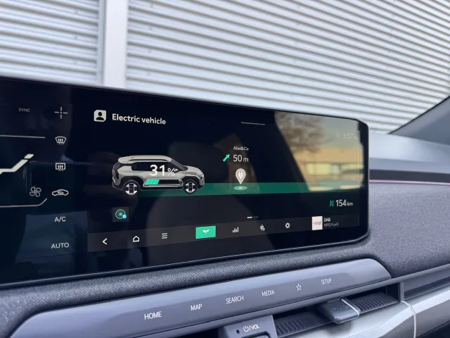 
Kia EV3 81,4 kWh 204pk GT-PlusLine | 360 Camera | Stoelkoeling | Stoel/Stuurwielverwarming | Schuif/Kanteldak | Harman/Kardon | Head Up Display | vol									