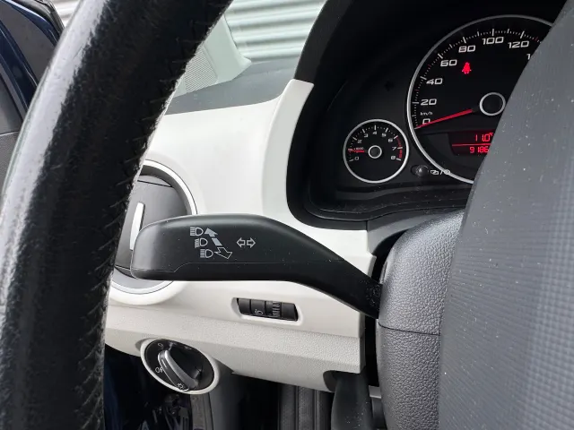 
SEAT Mii 1.0 60pk 5D @Mii | Airco | Lichtmetalen Velgen | Navigatie | vol									