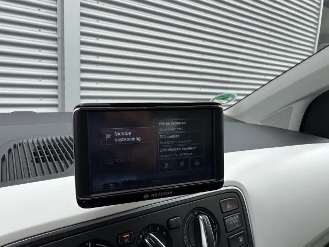 
SEAT Mii 1.0 60pk 5D @Mii | Airco | Lichtmetalen Velgen | Navigatie | vol									