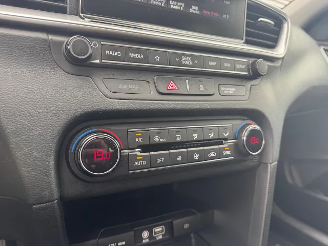 
								Kia Ceed Sportswagon Sw 1.0 T-GDi 120pk DynamicLine | Navigatie | Climate Control | Lichtmetalen Velgen | vol									