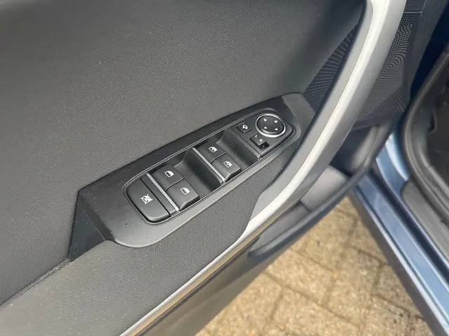
								Kia Ceed Sportswagon Sw 1.0 T-GDi 120pk DynamicLine | Navigatie | Climate Control | Lichtmetalen Velgen | vol									