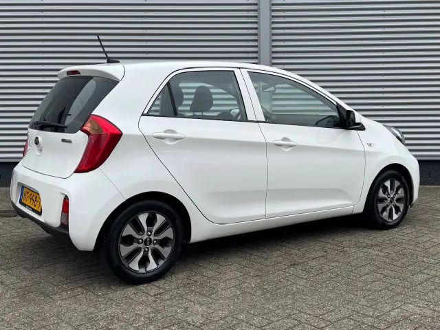 
Kia Picanto 1.0 CVVT 66 PK 5D EconomyPlusLine | Navigatie | Camera | Airco | Lichtmetalen Velgen | vol									