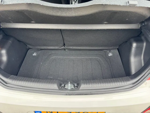 
Kia Picanto 1.0 CVVT 66 PK 5D EconomyPlusLine | Navigatie | Camera | Airco | Lichtmetalen Velgen | vol									