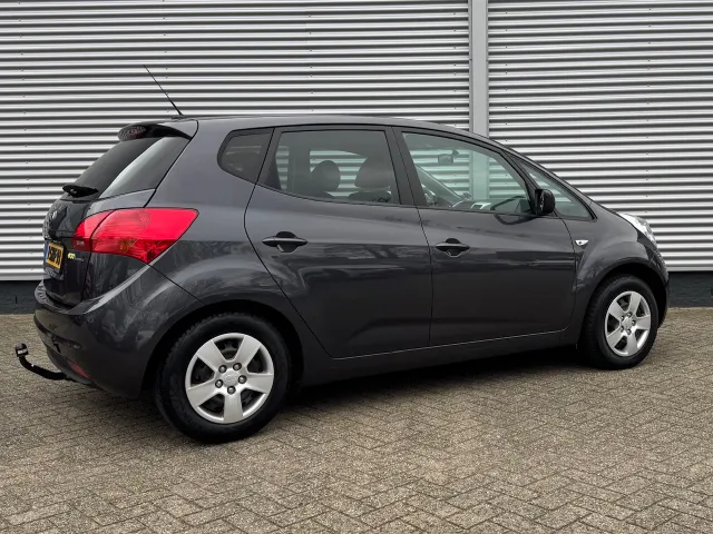 
Kia Venga 1.4 66KW 20th Anniversary | Navigatie | Camera | Airco | vol									