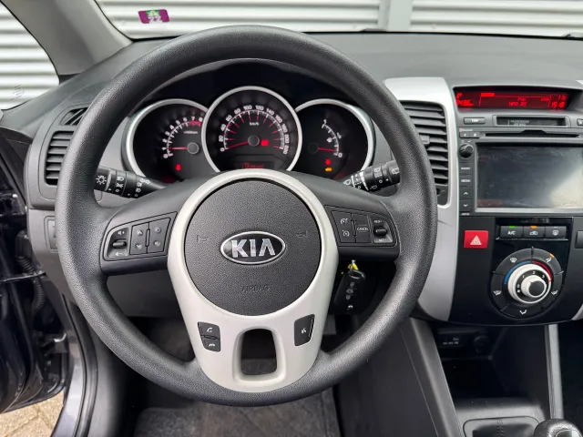 
Kia Venga 1.4 66KW 20th Anniversary | Navigatie | Camera | Airco | vol									